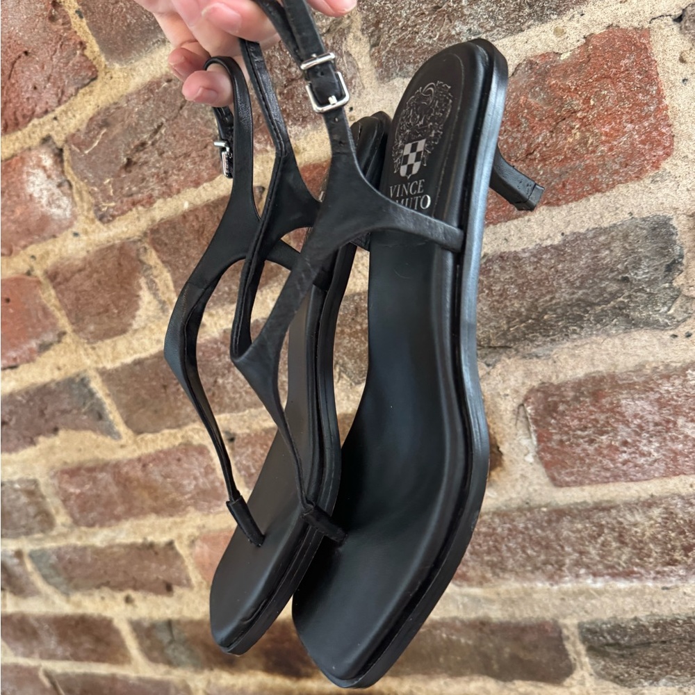 Vince Camuto leather black heeled sandals